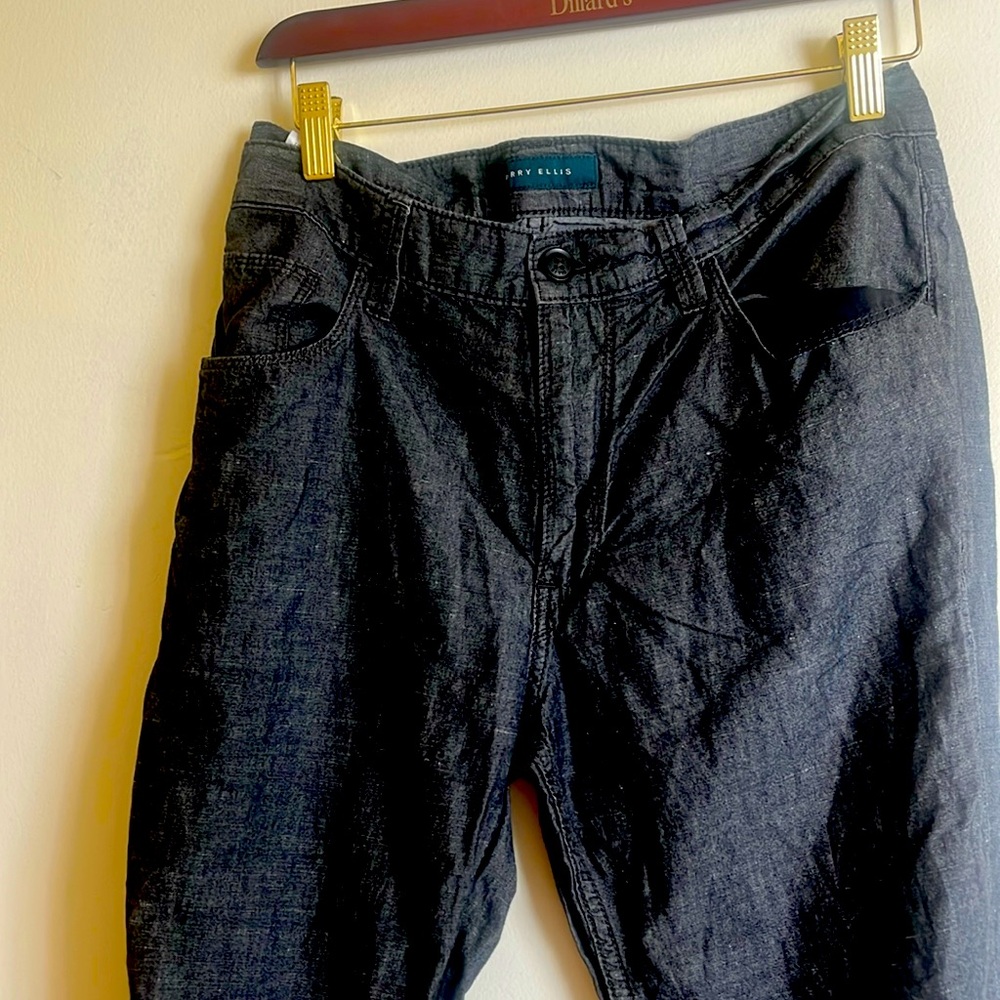 PERRY ELLIS Slim Fit Stretch men's denim size 33X32 perfect summer slacks!